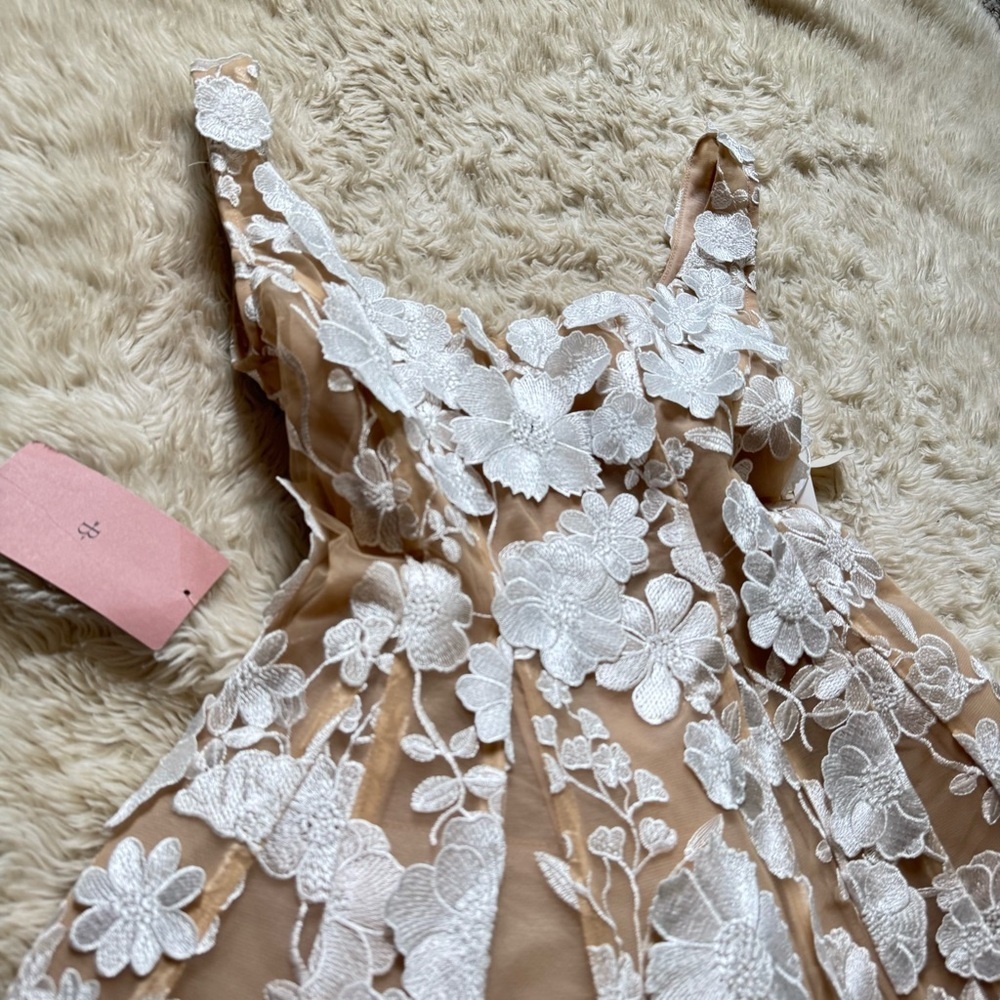 Bronx and Banco White Floral Appliqué Mini Dress - Picture 6 of 10